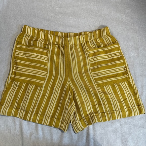J. Jill gold/cream linen blend shorts, stripe, size Med., NEW, cuffed, airy - Picture 1 of 10